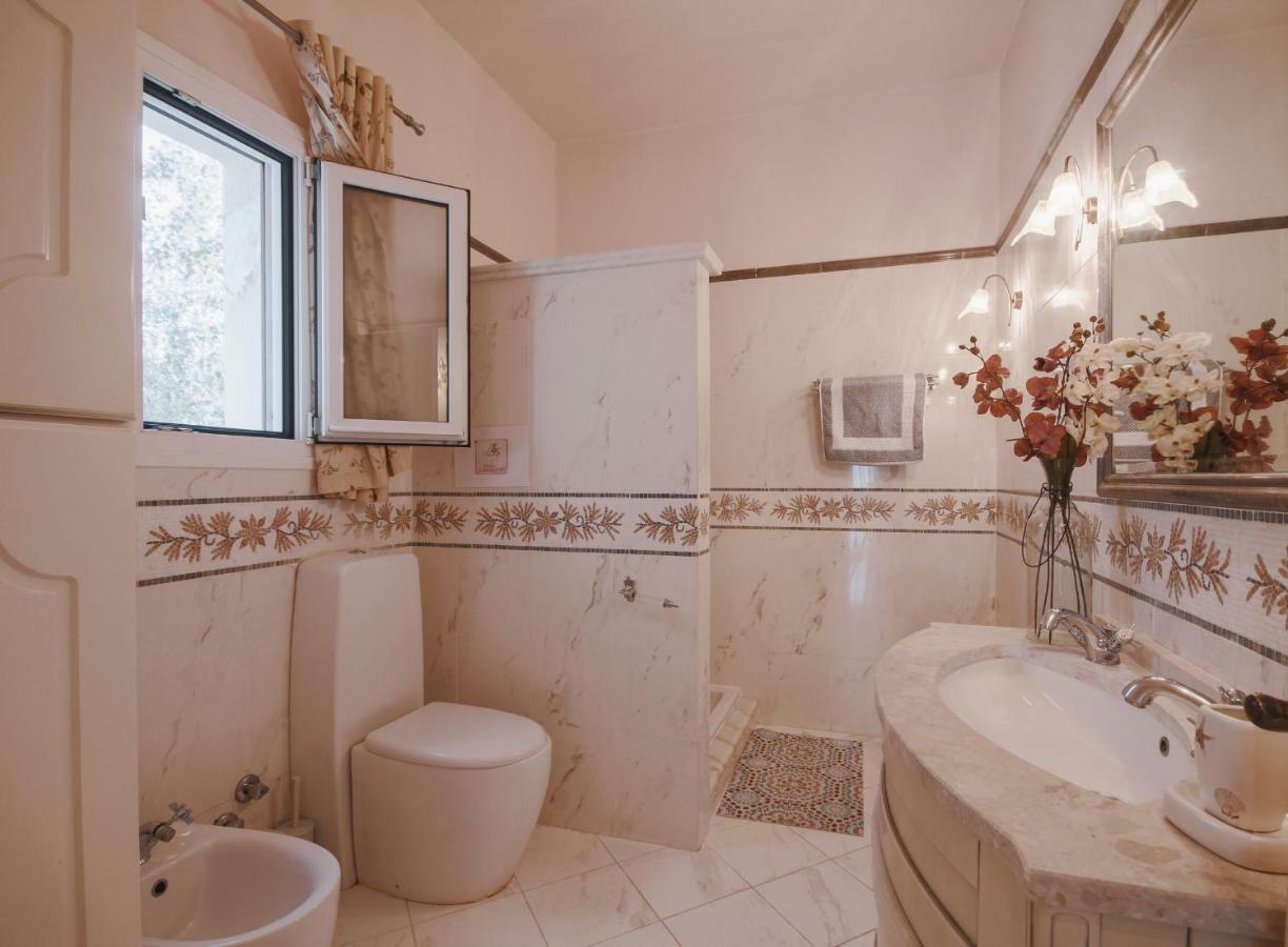 Villa Ellania Kontokali Exteriér fotografie